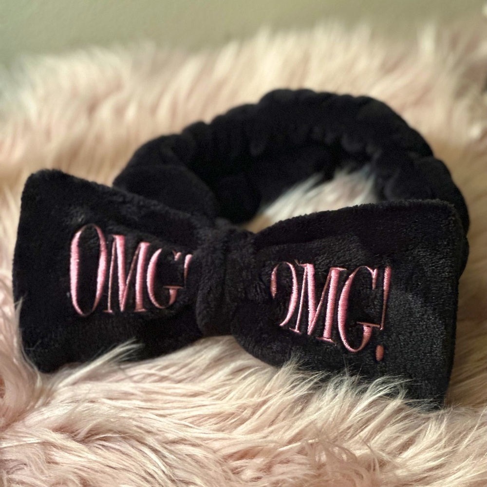OMG black super soft faux fur hair band with removable omg bow